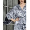 Халат шёлковый короткий Mia-Amore ARGENTA 4233, Цвет: стальной, Размеры: 2XL/3XL, изображение 5