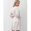 Короткий халат из атласа Aruelle GWEN, Цвет: светло-розовый, Размеры: XS, изображение 2