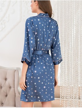 Короткий атласный халат с принтом Mia-Mella STARS 7073 синий, Цвет: синий, Размеры: XS, изображение 2