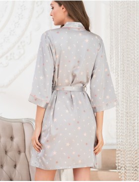 Короткий атласный халат с принтом Mia-Mella STARS 7073 серый, Цвет: серый, Размеры: S/M, изображение 2