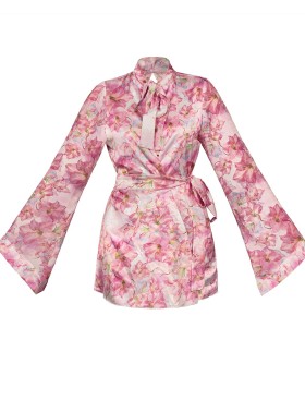 Короткий халат с цветочным узором Anais MIYU ROBE WITH BOW, Цвет: розовый, Размеры: 2XL/3XL, изображение 4