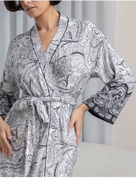 Длинный трикотажный халат Mia-Amore LUCIA 1919, Цвет: молочный+узор, Размеры: 2XL/3XL, изображение 5