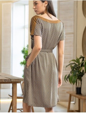 Туника из тканой вискозы с шёлком Mia-Amore DONNA 5104, Цвет: коричневый, Размеры: 4XL/5XL, изображение 2