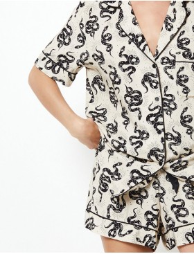 Вискозная пижама с шортами Aruelle DAKARA, Цвет: экрю/черный, Размеры: S, изображение 4