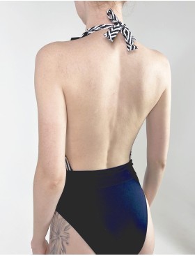 Слитный купальник с глубоким вырезом Aquarilla 543 PIANETTA black-white, Цвет: черно-белый, Размеры: 70D, изображение 3