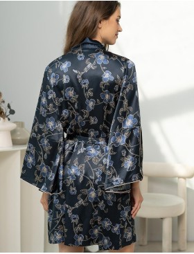 Короткий халат из шелка Mia-Amore ROXOLANA 4373, Цвет: темно-синий, Размеры: 2XL/3XL, изображение 2