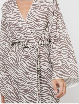 Халат с запахом Aruelle MANUELA, Цвет: капучино, Размеры: S, изображение 3