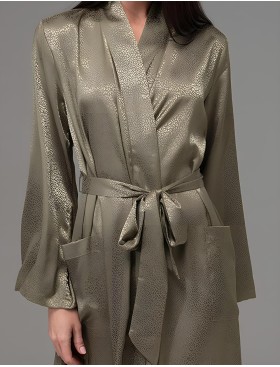 Длинный запашной халат Mia-Amore GENEVIEVA 7569 оливковый, Цвет: оливковый, Размеры: 2XL/3XL, изображение 4