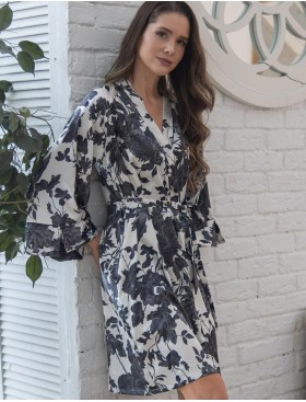 Шёлковый короткий халат Mia-Amore GLADIS 4113, Цвет: черно-белый, Размеры: 4XL/5XL, изображение 3