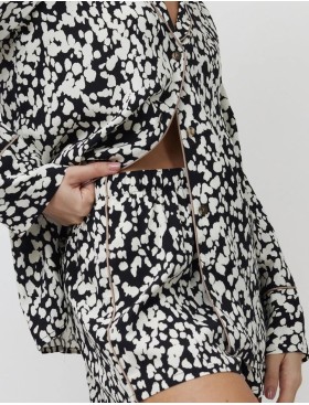 Пижама женская с шортами из вискозы Aruelle SOLENE, Цвет: чёрный/молочный, Размеры: XS, изображение 4