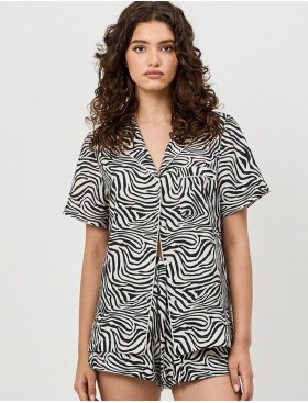 Вискозная пижама с шортами Aruelle SWAY, Цвет: черный/молочный, Размеры: XS