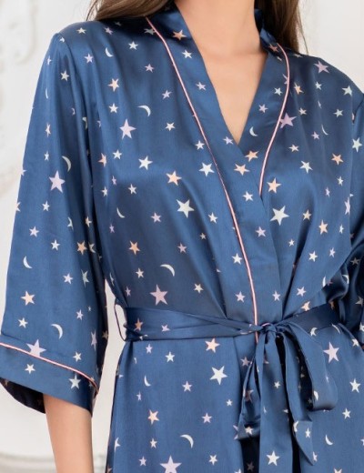 Короткий атласный халат с принтом Mia-Mella STARS 7073 синий, Цвет: синий, Размеры: L/XL, изображение 4