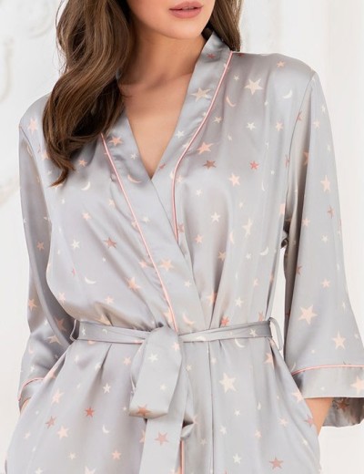 Короткий атласный халат с принтом Mia-Mella STARS 7073 серый, Цвет: серый, Размеры: L/XL, изображение 3