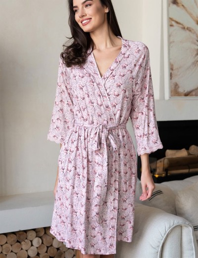 Халат женский вискоза Mia-Amore INESSA 5013, Цвет: пудра, Размеры: 4XL/5XL, изображение 4 Халат женский вискоза Mia-Amore INESSA 5013, Цвет: пудра, Размеры: 4XL/5XL, изображение 4