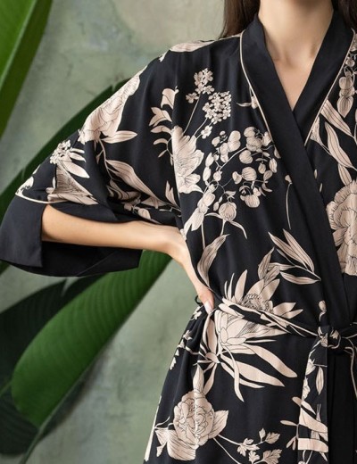 Халат из тканой вискозы Mia-Amore RENE 5113, Цвет: цветы на черном, Размеры: L/XL, изображение 5