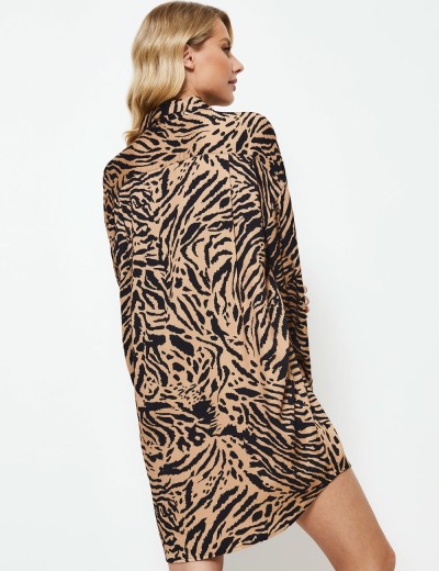 Рубашка-халат из вискозы Aruelle SHANI, Цвет: черный/латте, Размеры: XS, изображение 2