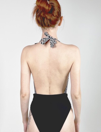 Слитный купальник с глубоким вырезом Aquarilla 543 PIANETTA black-white, Цвет: черно-белый, Размеры: 70D, изображение 2