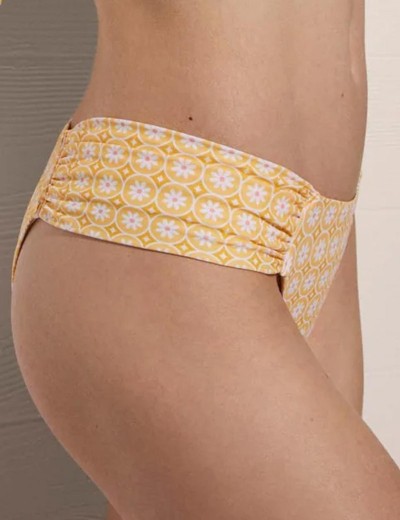 Плавки бразилиана Ysabel Mora 82432 желтый/белый, Цвет: желтый/белый, Размеры: XL, изображение 3 Плавки бразилиана Ysabel Mora 82432 желтый/белый, Цвет: желтый/белый, Размеры: XL, изображение 3