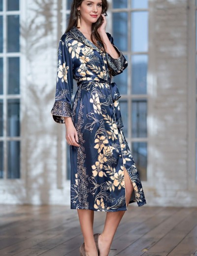 Атласный халат на пуговицах Mia-Amore BLUE-MARINE 8449, Цвет: блюмарин, Размеры: 4XL, изображение 3