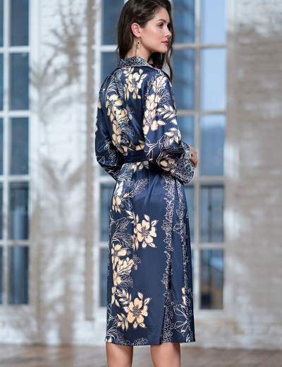 Атласный халат на пуговицах Mia-Amore BLUE-MARINE 8449, Цвет: блюмарин, Размеры: 4XL, изображение 2