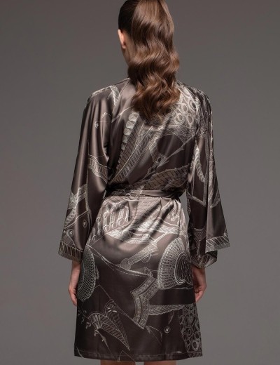 Халат шёлковый Mia-Amore AISHA 4313, Цвет: шоколад, Размеры: 4XL/5XL, изображение 2