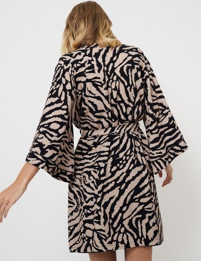 Халат-кимоно с широкими рукавами  Aruelle SHERRY, Цвет: капучино/черный, Размеры: XS, изображение 2