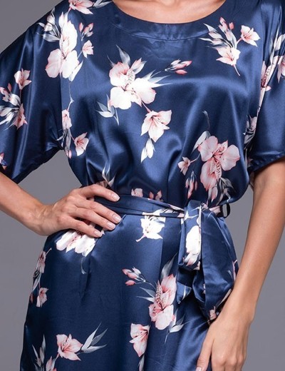 Атласная туника с поясом Mia-Amore VIOLA 7487, Цвет: синий, Размеры: 4XL/5XL, изображение 4 Атласная туника с поясом Mia-Amore VIOLA 7487, Цвет: синий, Размеры: 4XL/5XL, изображение 4