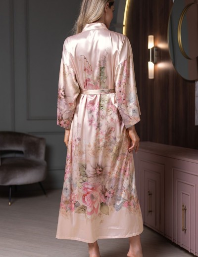 Длинный шелковый халат Mia-Amore ADAGIO 4539, Цвет: жемчужный, Размеры: 2XL/3XL, изображение 2 Длинный шелковый халат Mia-Amore ADAGIO 4539, Цвет: жемчужный, Размеры: 2XL/3XL, изображение 2