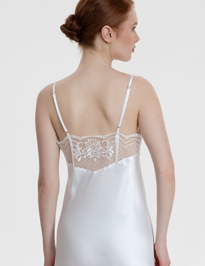 Длинная шелковая сорочка Mia-Amore REGINA 3908 белый, Цвет: белый, Размеры: 3XL, изображение 2 Длинная шелковая сорочка Mia-Amore REGINA 3908 белый, Цвет: белый, Размеры: 3XL, изображение 2