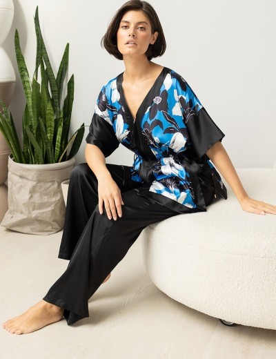 Брючный комплект из атласа Mia-Amore MARTINA 7326, Цвет: голубой+черный, Размеры: XL, изображение 2