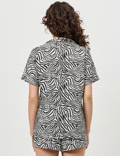 Вискозная пижама с шортами Aruelle SWAY, Цвет: черный/молочный, Размеры: XS, изображение 2