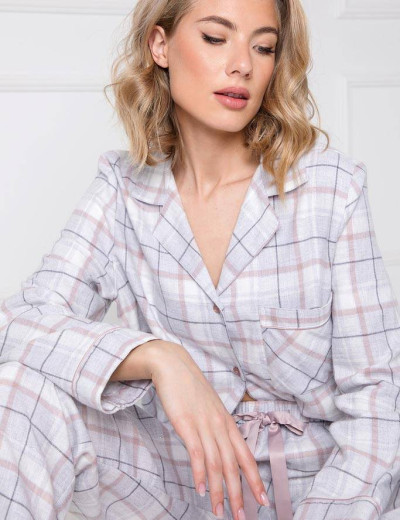 Фланелевая пижама с брюками Aruelle AMALIA, Цвет: светло-серый, Размеры: XS, изображение 4 Фланелевая пижама с брюками Aruelle AMALIA, Цвет: светло-серый, Размеры: XS, изображение 4