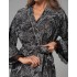Короткий запашной халат Mia-Amore JOLINE 5583, Цвет: черный, Размеры: 2XL/3XL, изображение 4 Короткий запашной халат Mia-Amore JOLINE 5583, Цвет: черный, Размеры: 2XL/3XL, изображение 4